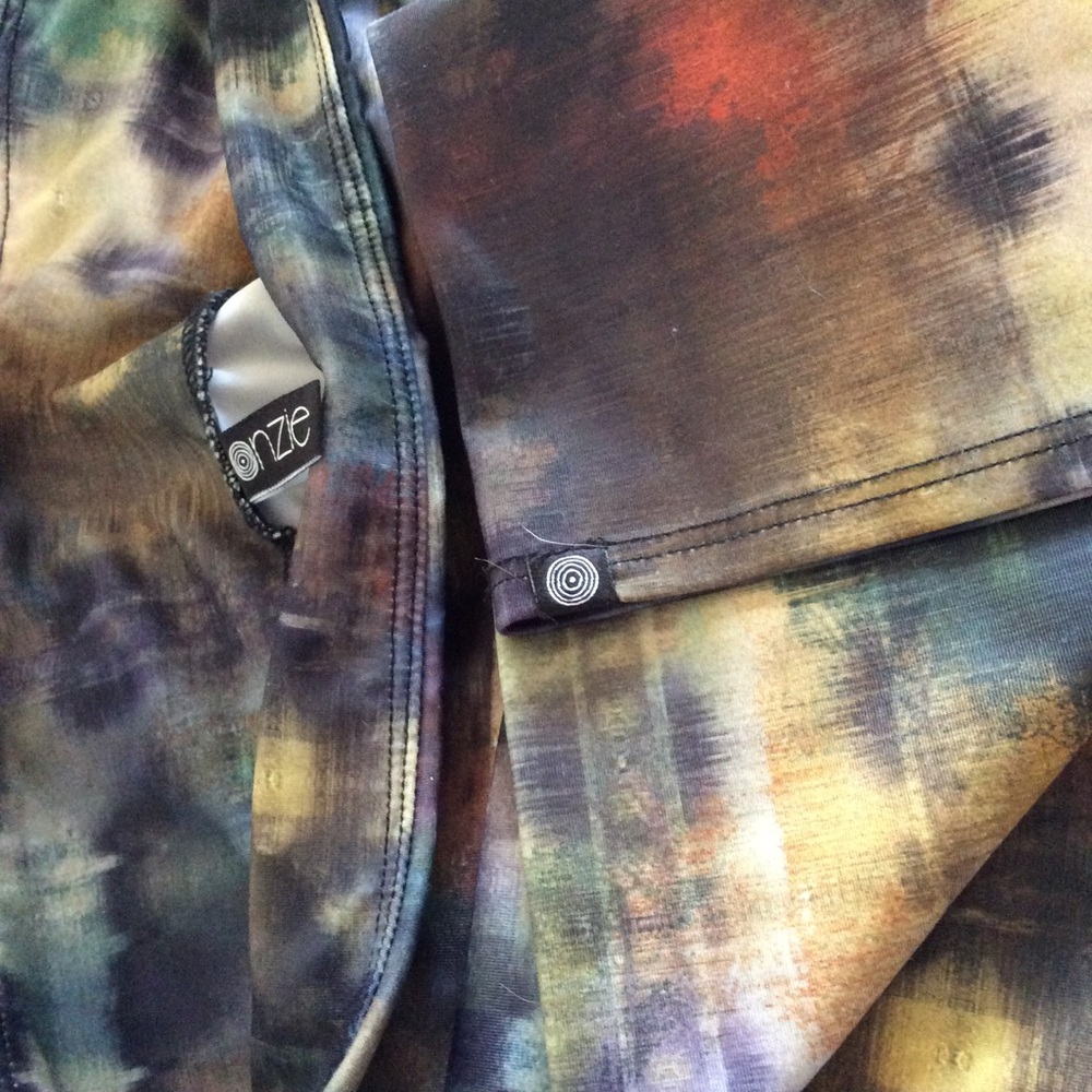 Onzie  Tie Dye Capri legging